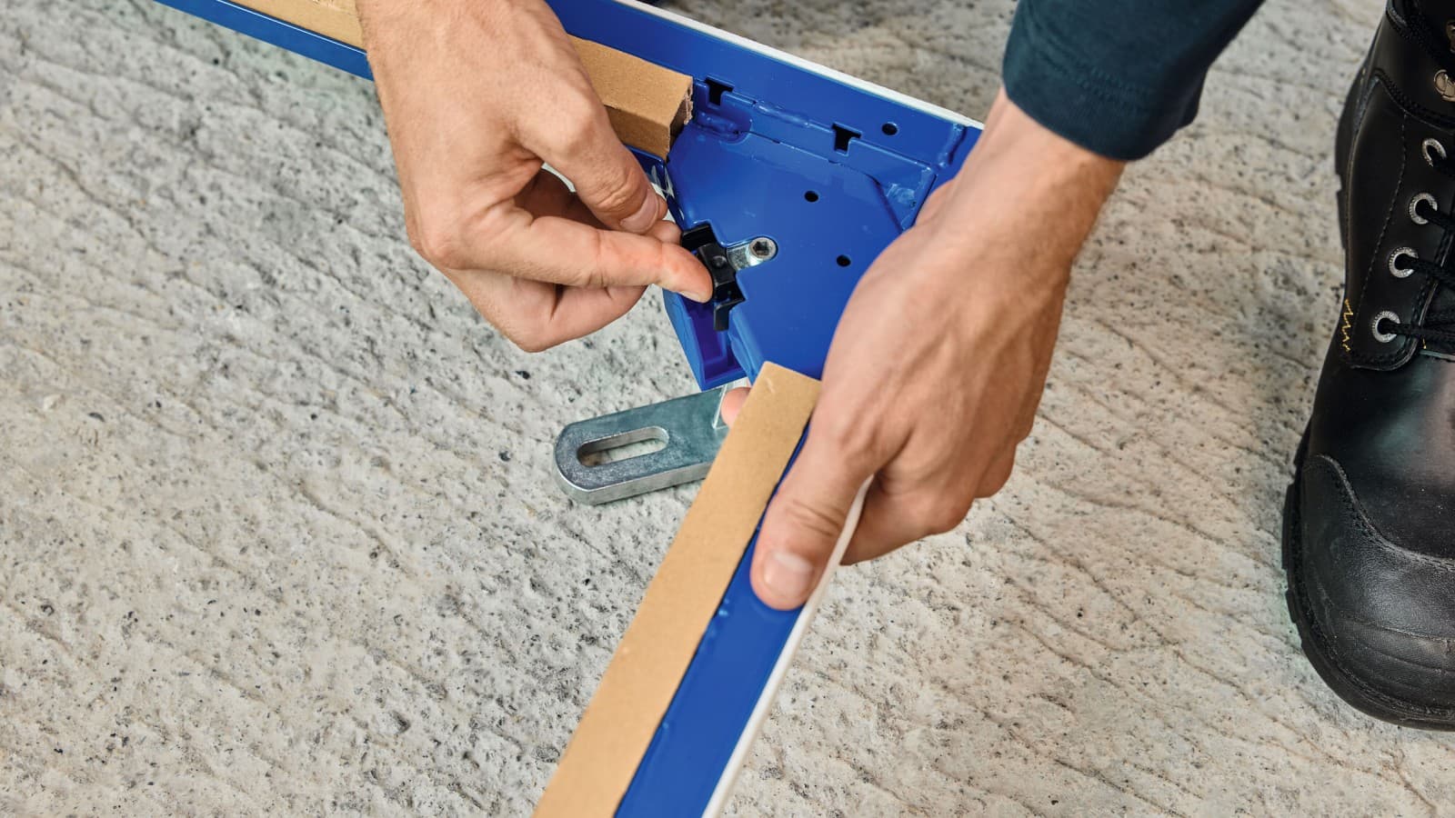 Einklickbare Stützfüsse Einklickbare Stützfüsse