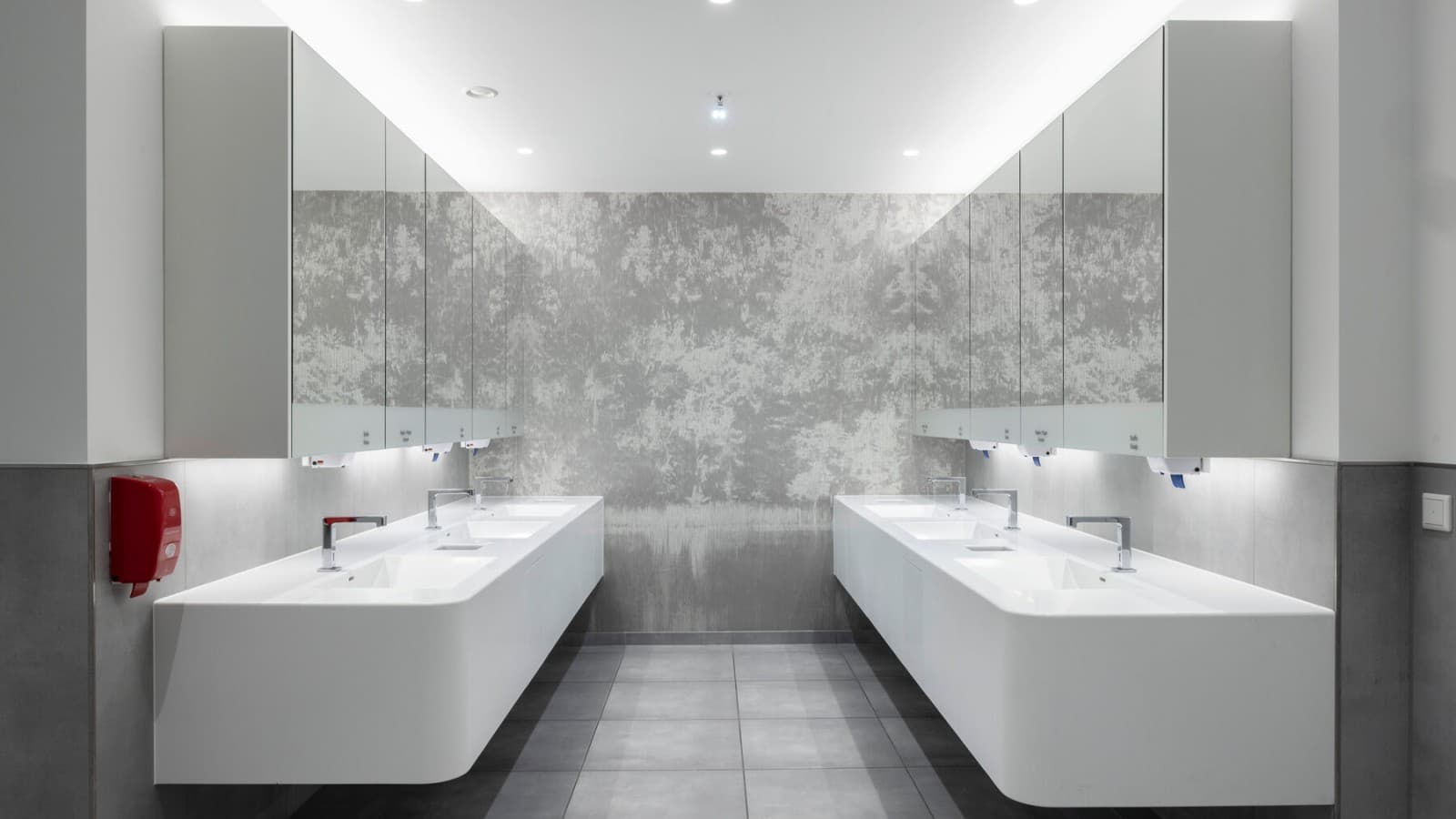 Die Steuerung der Geberit Brenta Standarmatur wird direkt via GEBUS Kabel über das Geberit Gateway mit Strom versorgt. Die Steuerung der Geberit Brenta Standarmatur wird direkt via GEBUS Kabel über das Geberit Gateway mit Strom versorgt.