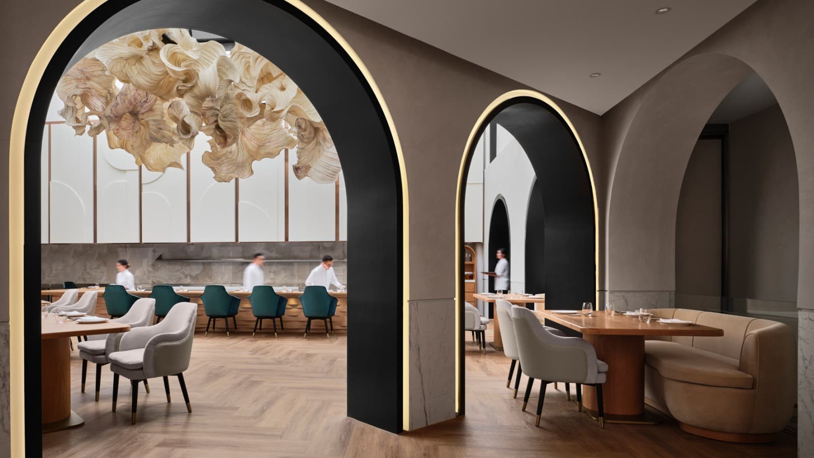 Das Gourmetrestaurant Born in Singapur ist innen wie außen ein Design-Prunkstück (© Owen Raggett) Das Gourmetrestaurant Born in Singapur ist innen wie außen ein Design-Prunkstück (© Owen Raggett)