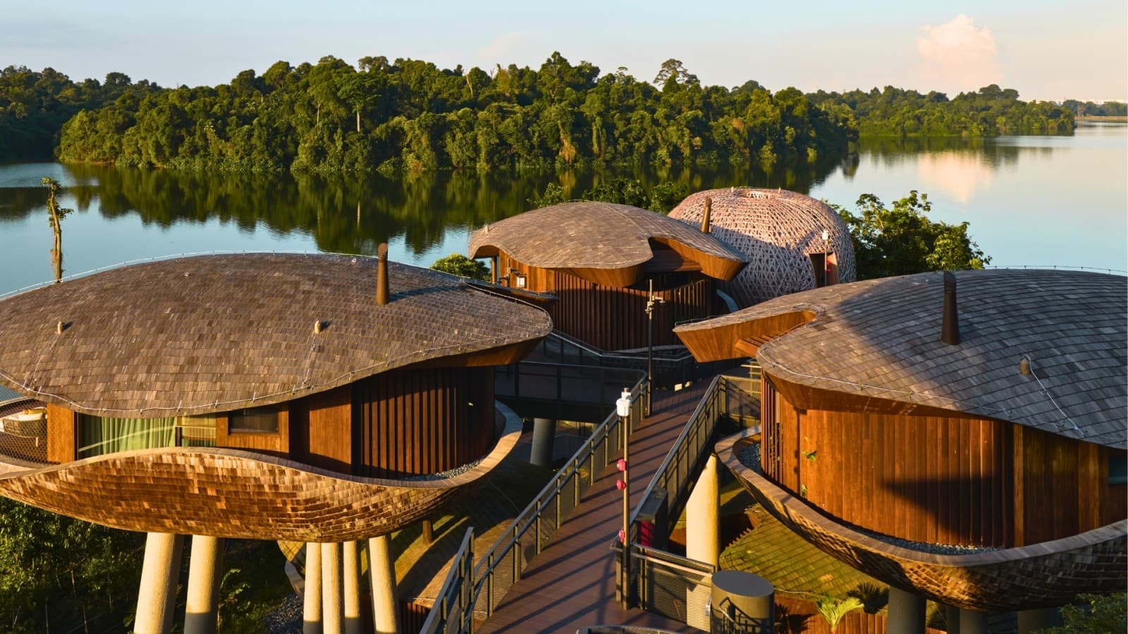 Baumhäuser sind Samenkapseln nachempfunden und ermöglichen das Wachstum des Urwalds dazwischen (© Banyan Tree) Baumhäuser sind Samenkapseln nachempfunden und ermöglichen das Wachstum des Urwalds dazwischen (© Banyan Tree)