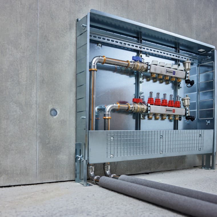 In der Haustechnik für Heizungsleitungen im Fußbodenbereich, zu Heizkörpern und Radiatoren In der Haustechnik für Heizungsleitungen im Fußbodenbereich, zu Heizkörpern und Radiatoren