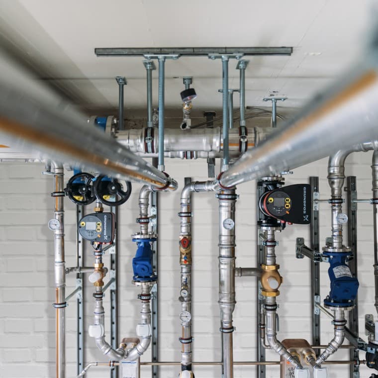 Geberit Mapress Therm bietet bei geschlossenen Kühl- bzw. Kältekreisläufen mit Kondensatbildung zuverlässigen Schutz gegen Außenkorrosion Geberit Mapress Therm bietet bei geschlossenen Kühl- bzw. Kältekreisläufen mit Kondensatbildung zuverlässigen Schutz gegen Außenkorrosion